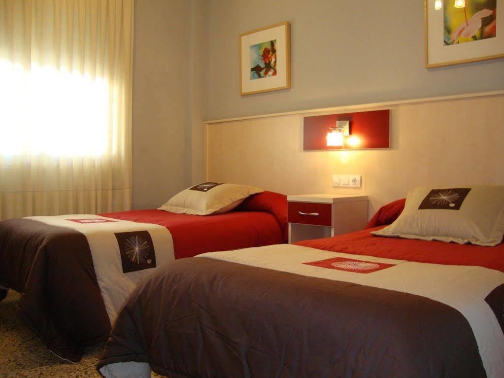 Hostal בדלונה מראה חיצוני תמונה