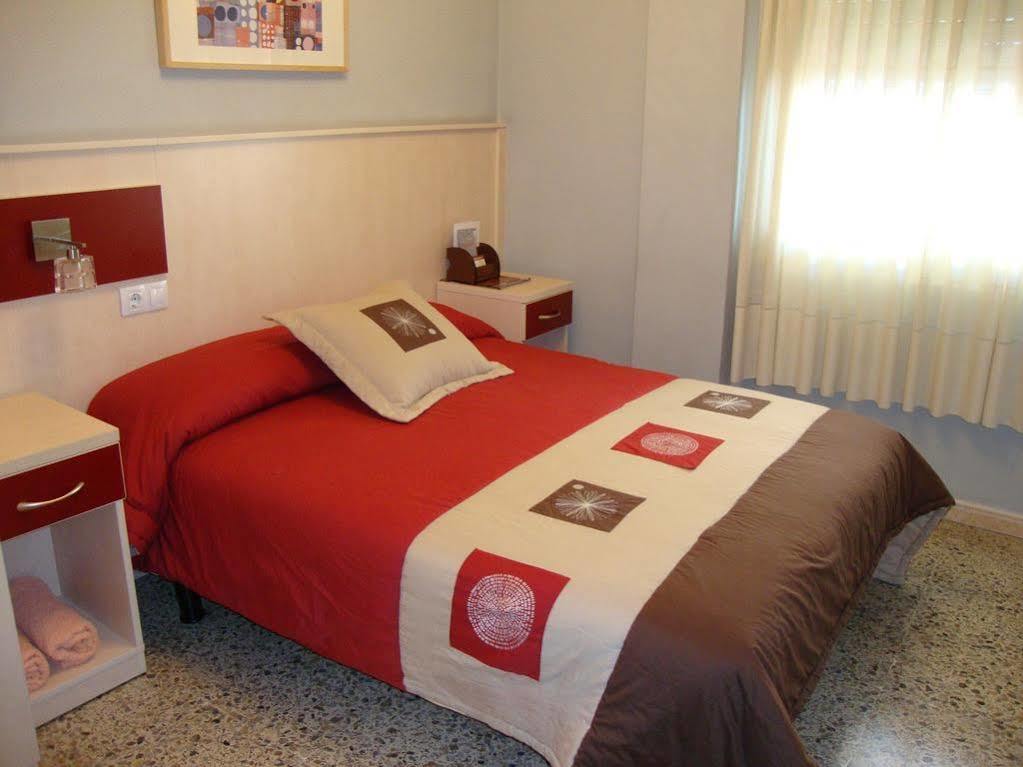 Hostal בדלונה מראה חיצוני תמונה